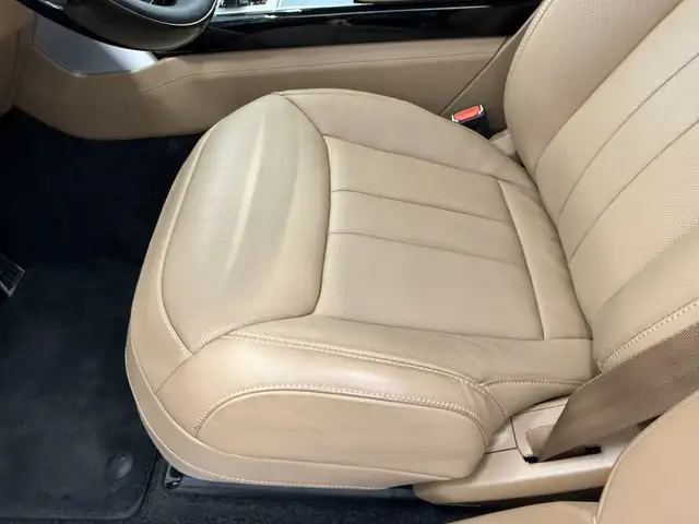 Land Rover Range Rover P550e Ansicht 8