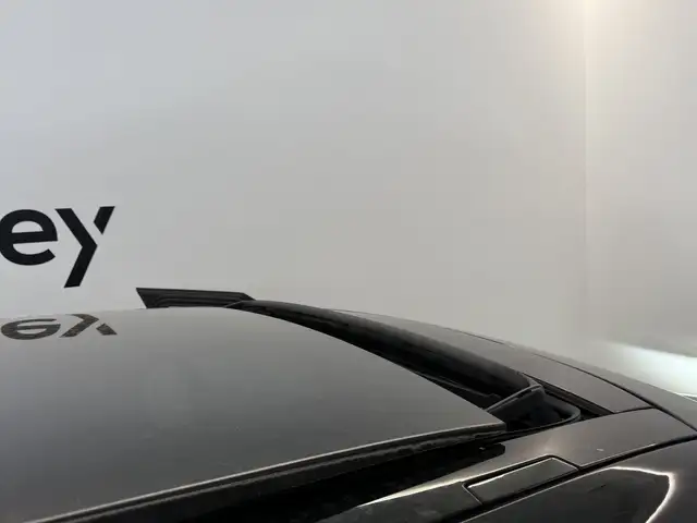 Land Rover Range Rover P550e Ansicht 16