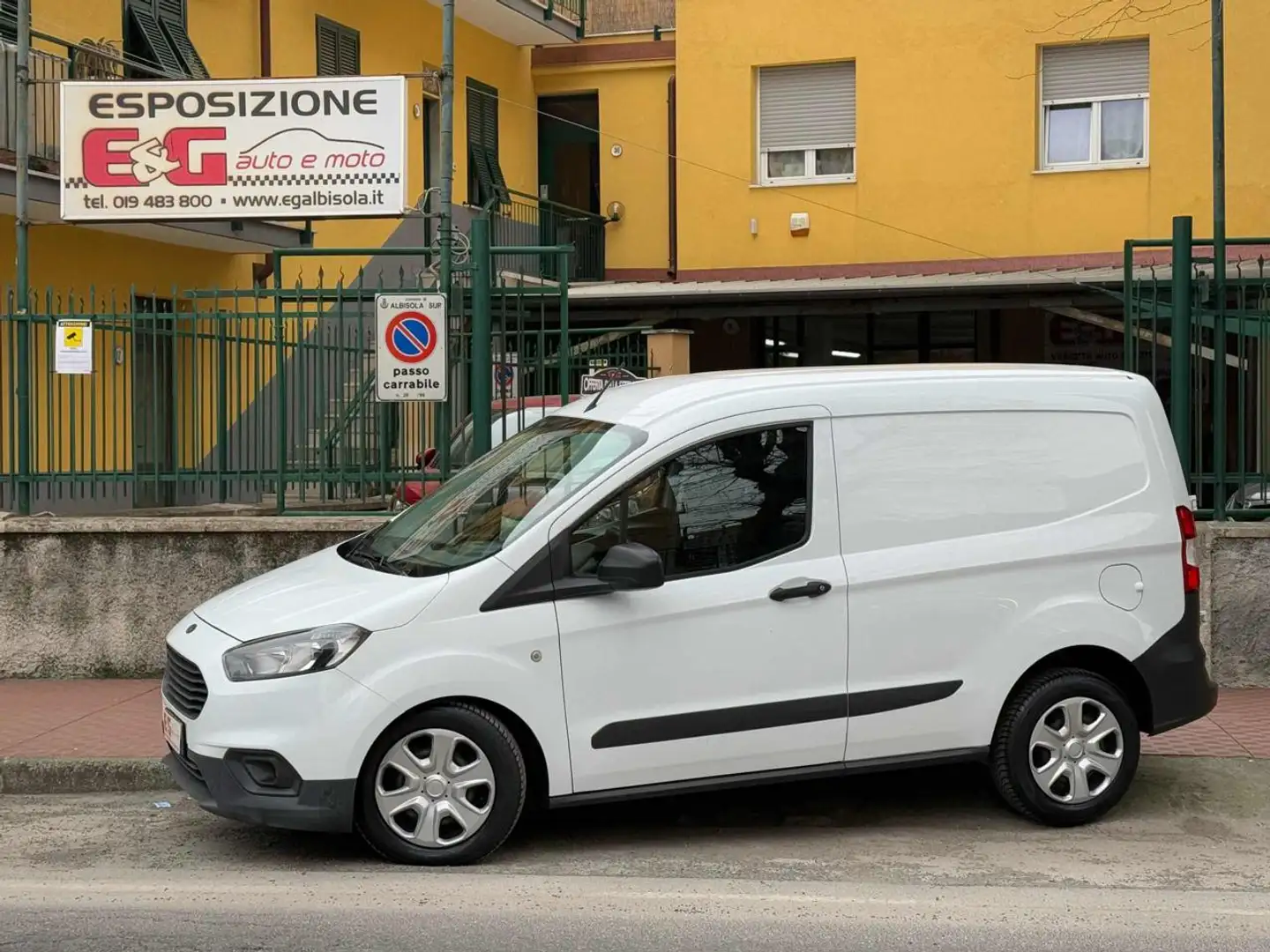 Ford Transit Courier 1.5 TDCi 75CV Van Trend NESSUN VINCOLO Blanc - 1