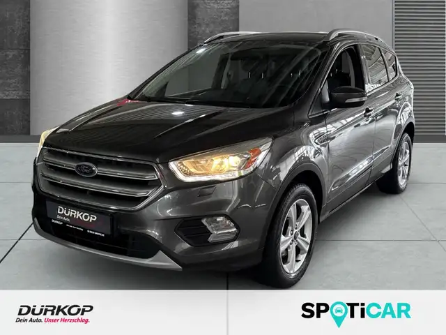 Ford Kuga Titanium Anhängerkupplung/Navi/Einparkhilfe