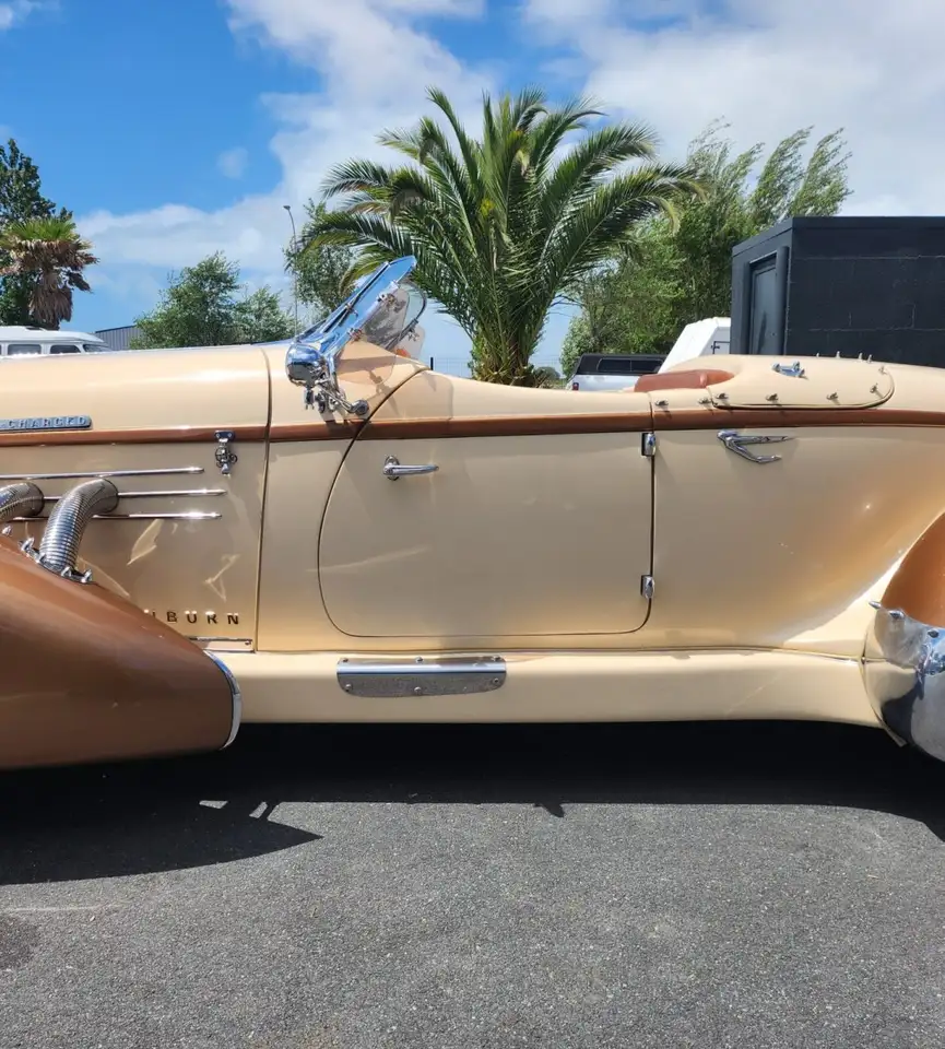 Auburn Speedster Boattail replica, foto 10