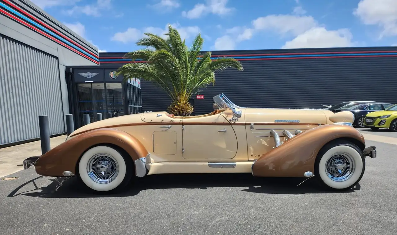 Auburn Speedster Boattail replica, foto 4