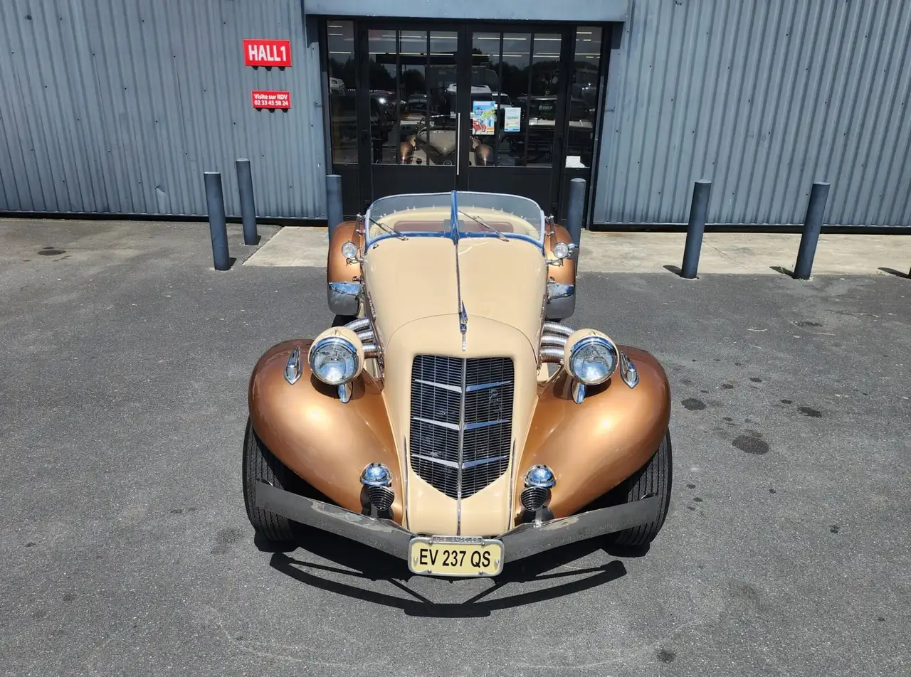 Auburn Speedster Boattail replica, foto 7