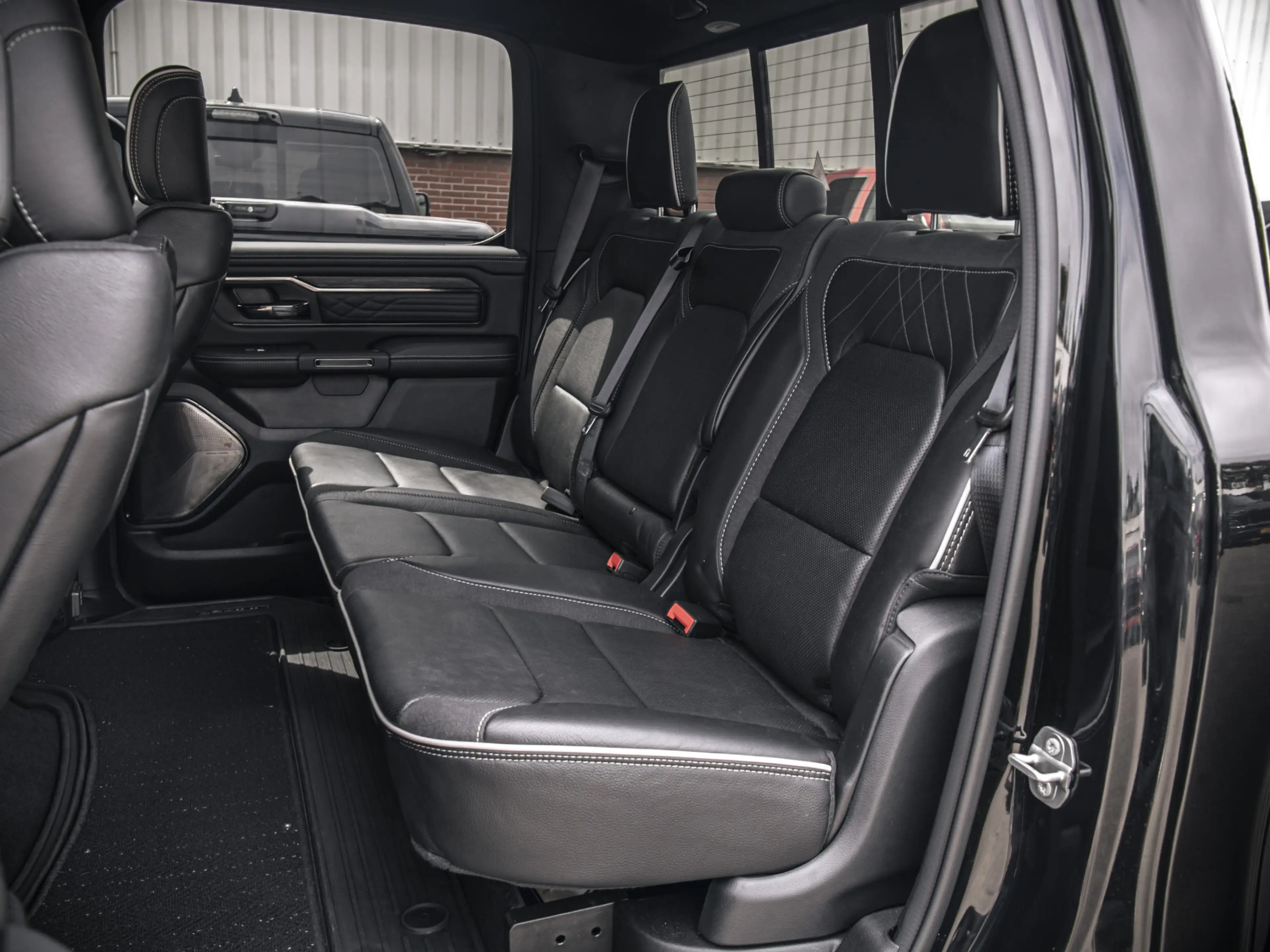Dodge RAM 1500 Limited Night Hurricane | 3.0L High Output 54 — photo 13