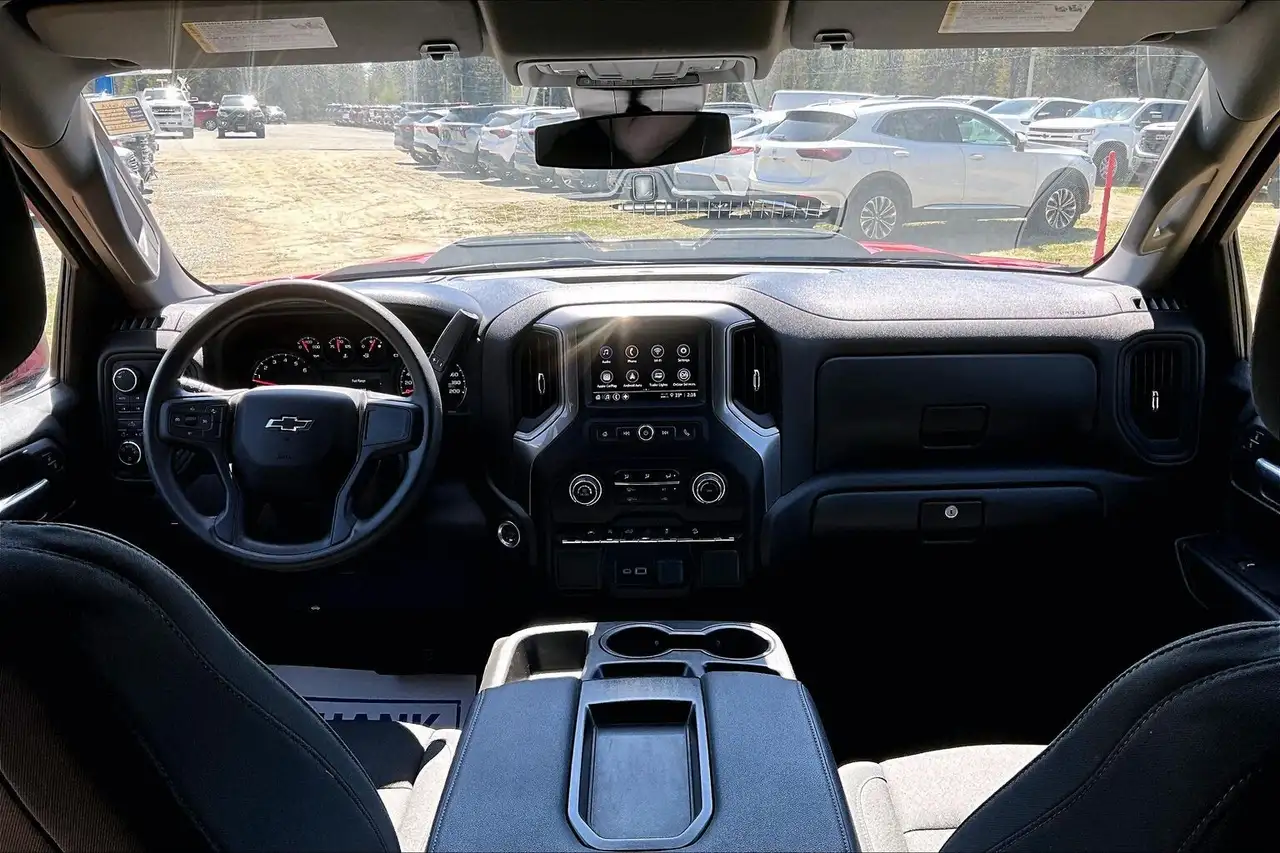 Chevrolet Silverado 1500 снимка Chevrolet Silverado 1500