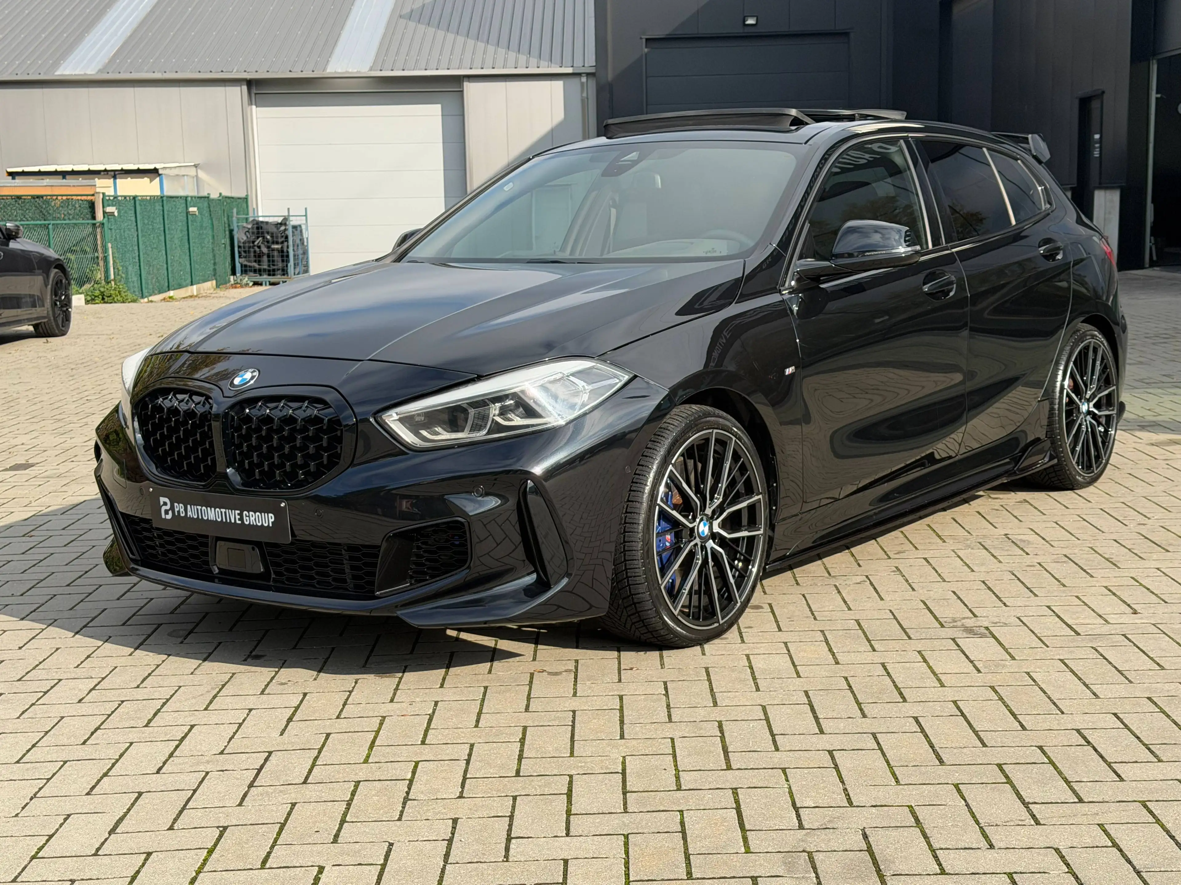BMW 135 M135i xDrive 306PK | PANODAK | HARMAN KARDON | M SPORT | CAMERA | STOELVERWARMING | — photo 3
