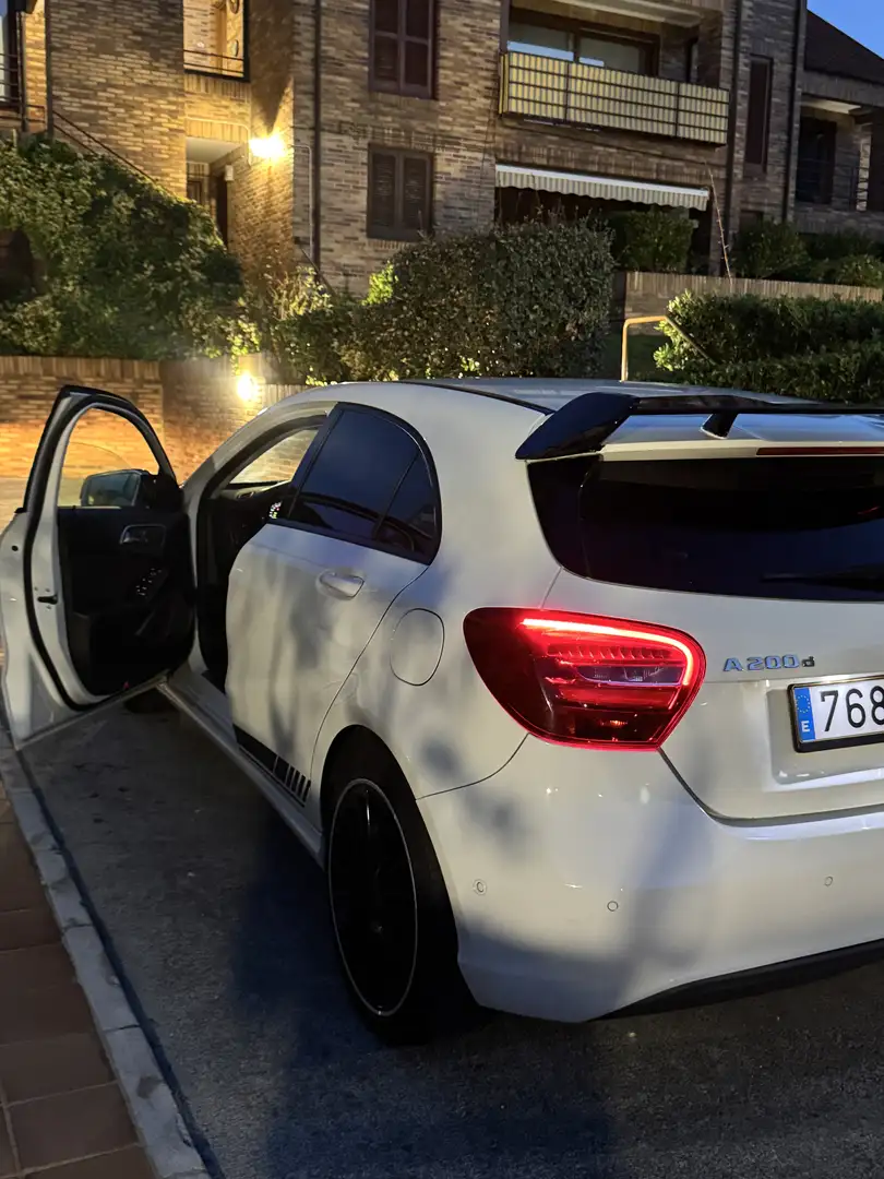 Mercedes-Benz A 200 200d - 2