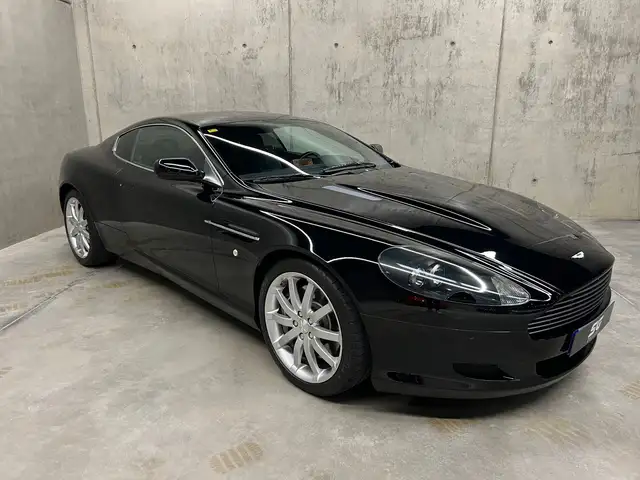 Aston Martin coupe 6.0 touchtronic 2