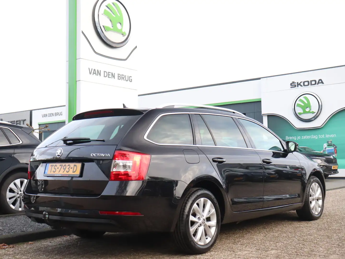 Skoda Octavia Combi 1.5 TSI 150pk AUTOMAAT Ambition Business | T Noir - 2
