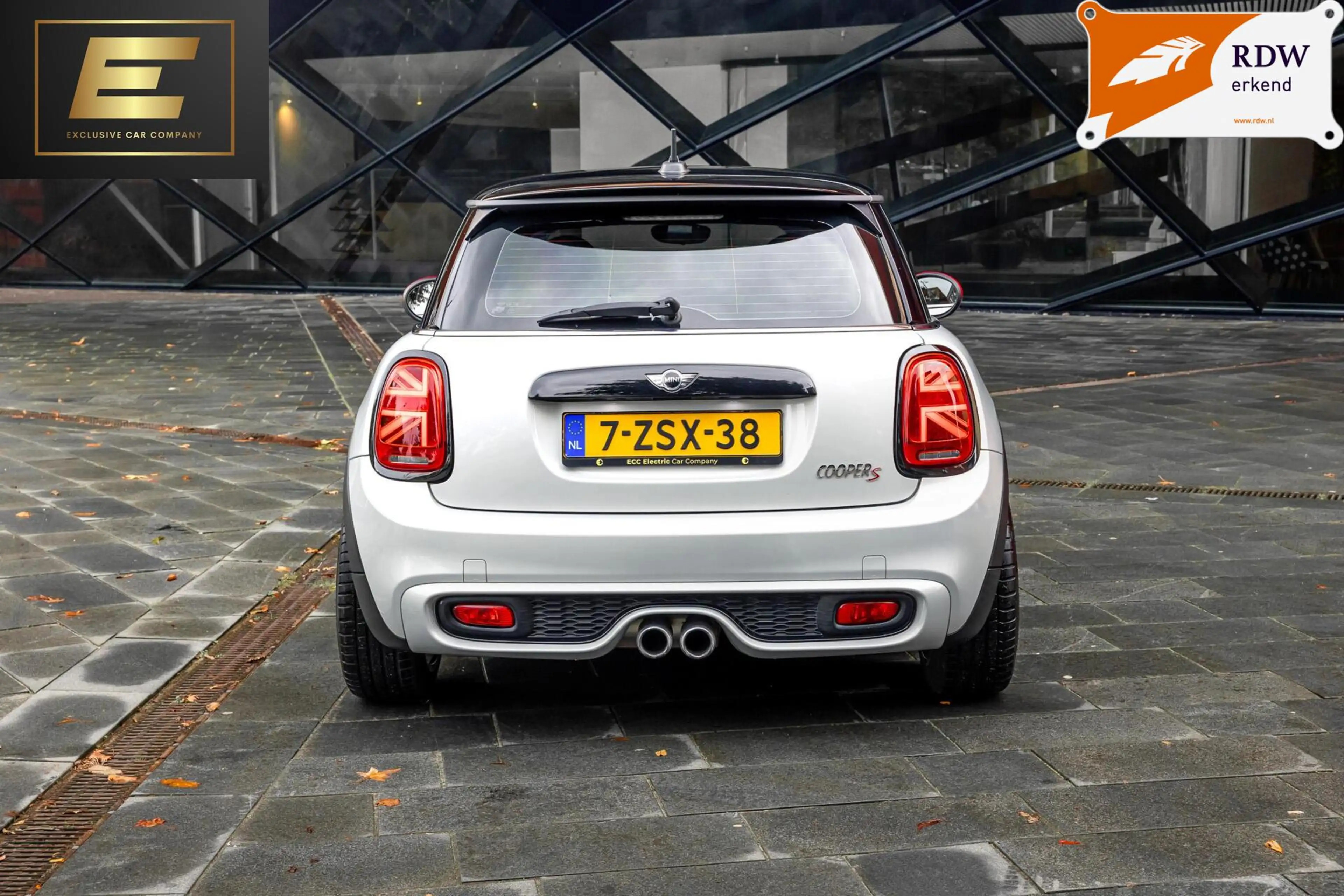 MINI Cooper S 3-Deurs 2.0 | Stoelverwarming | Leder | HUD — photo 11