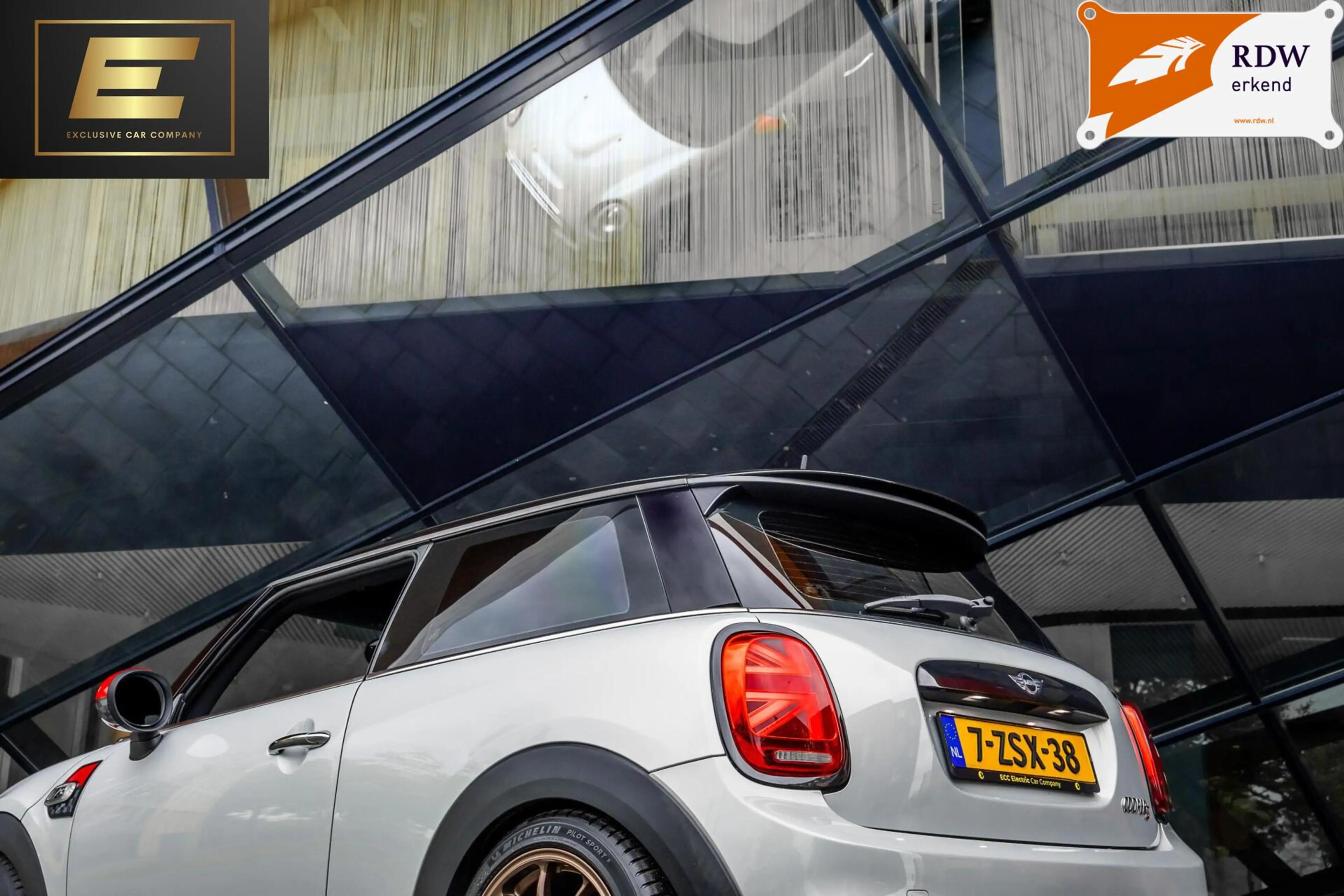 MINI Cooper S 3-Deurs 2.0 | Stoelverwarming | Leder | HUD — photo 14