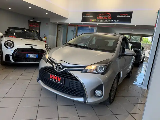 Toyota Yaris view 4