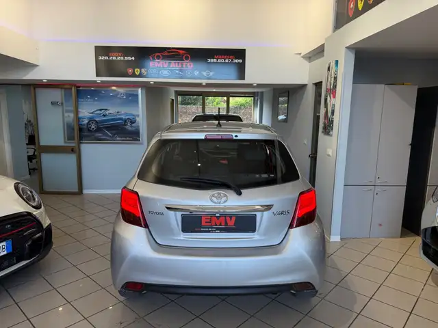 Toyota Yaris view 15