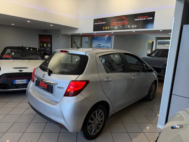 Toyota Yaris view 13