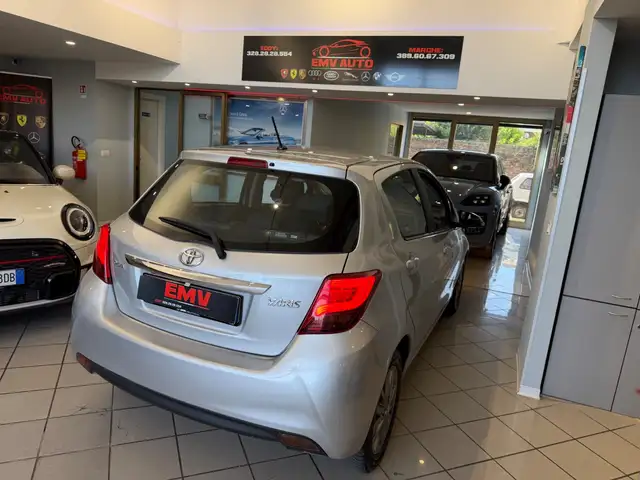 Toyota Yaris view 14