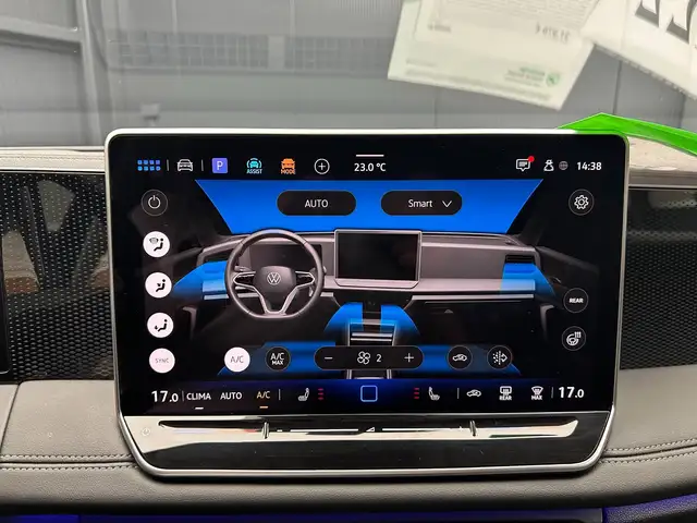 Volkswagen Tiguan view 21