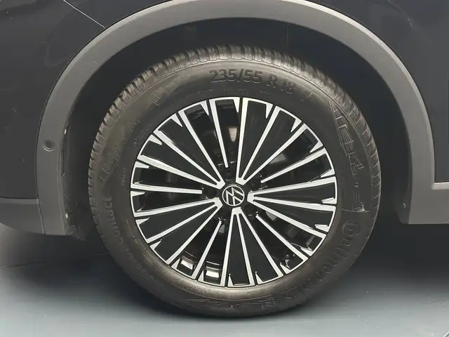Volkswagen Tiguan view 9