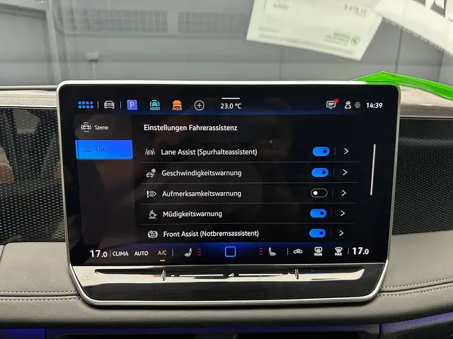 Volkswagen Tiguan view 24