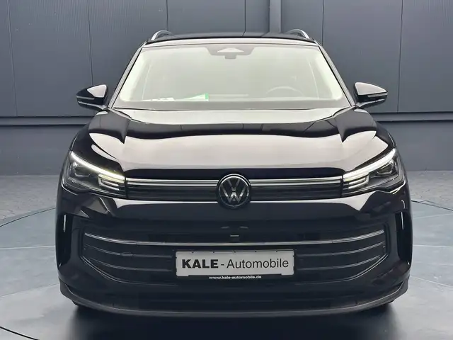 Volkswagen Tiguan view 8