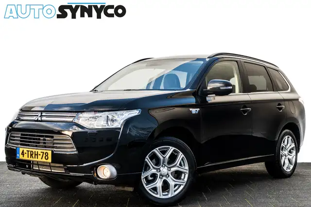 Mitsubishi Outlander 2.0 PHEV Executive Edition | 4 WD | Trekhaak | Cam