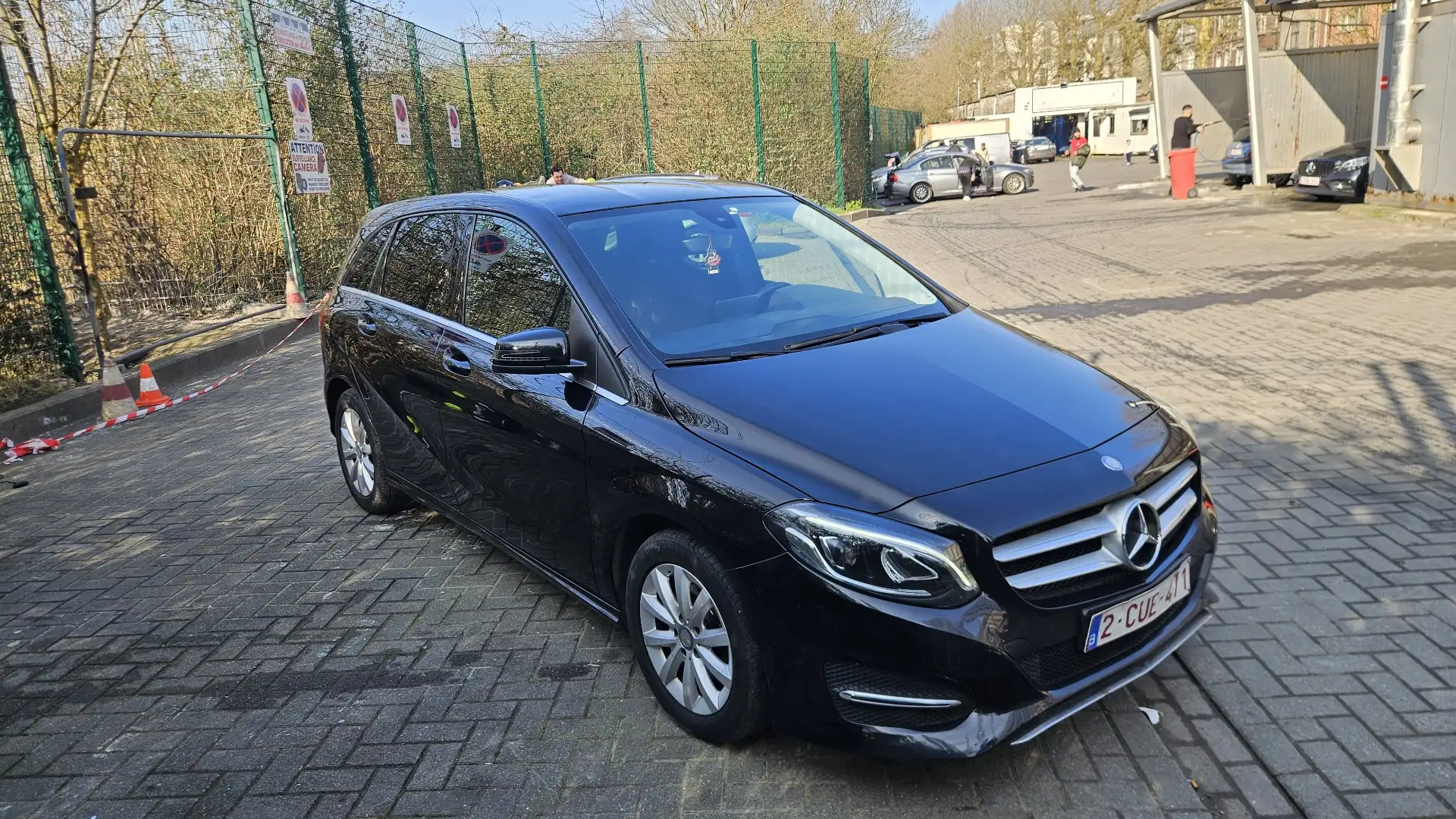 Mercedes-Benz B 180 mercedes b180 boite automatique euro 6 Zwart - 1