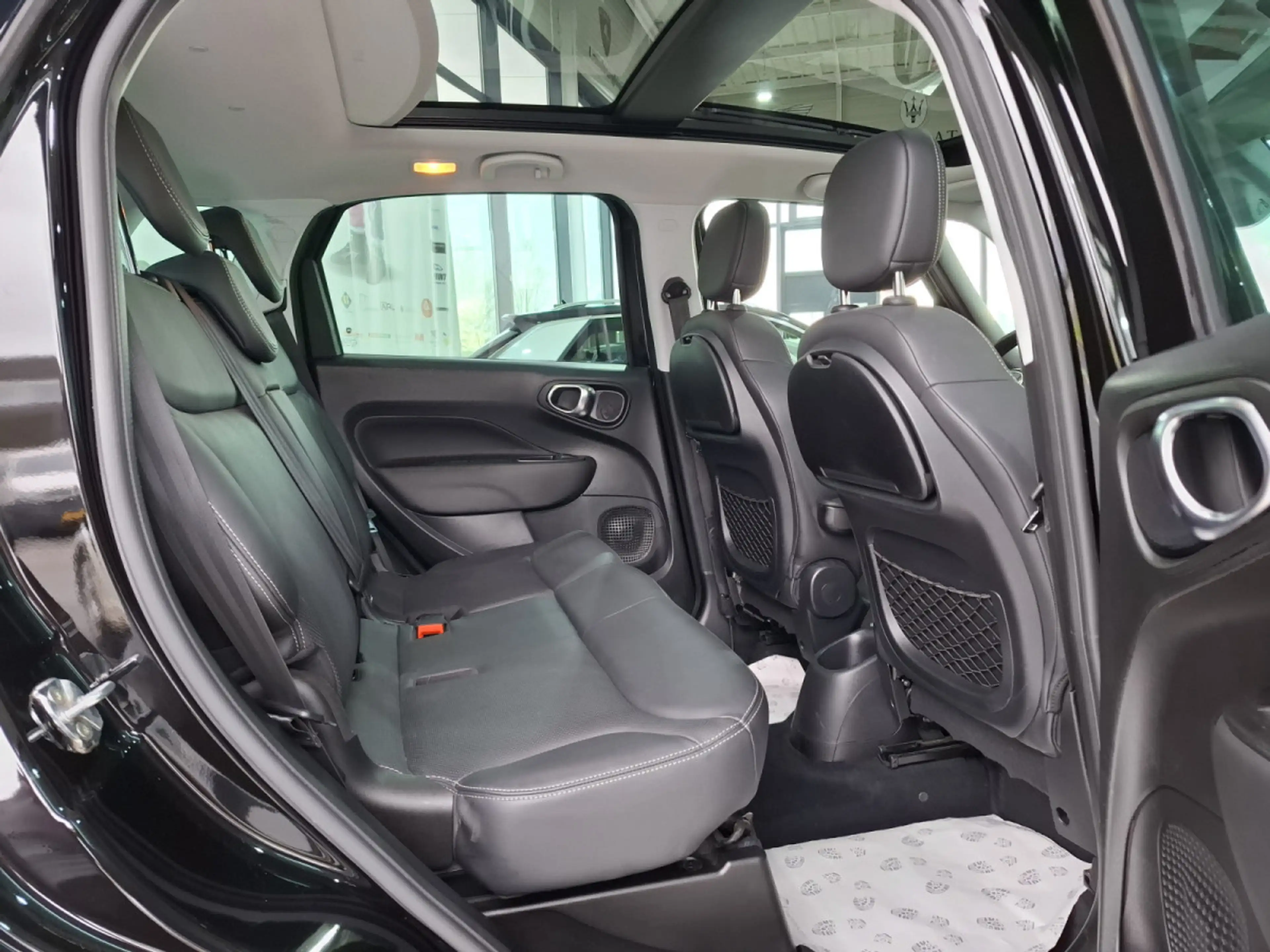 Fiat 500L 1.6 JTD 120 NAVI, CUIR, PANORAMA, 1 HAND — photo 9