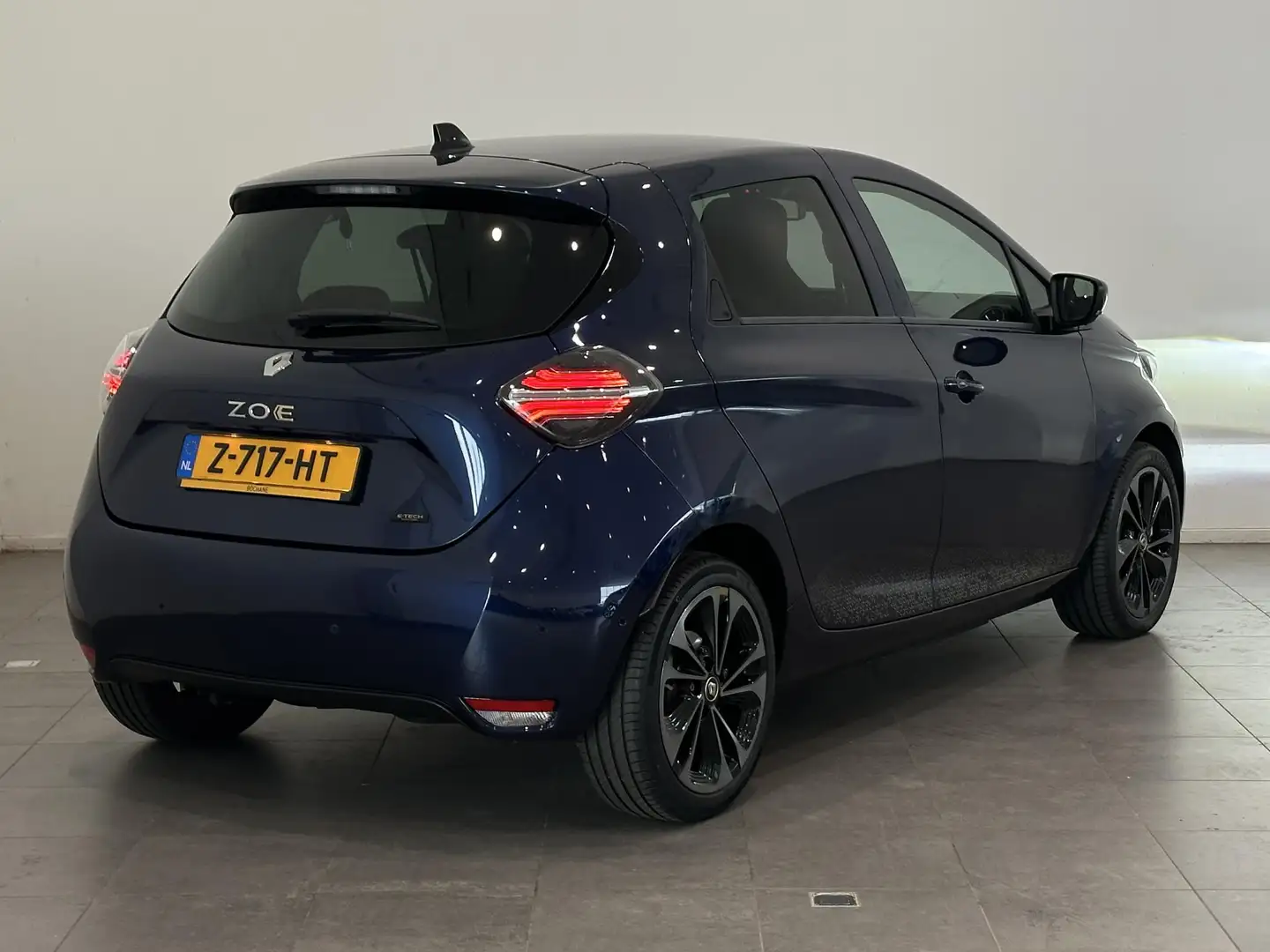 Renault ZOE R135 Iconic 52 kWh | Koopaccu | Stoel- en stuurver Blauw - 2