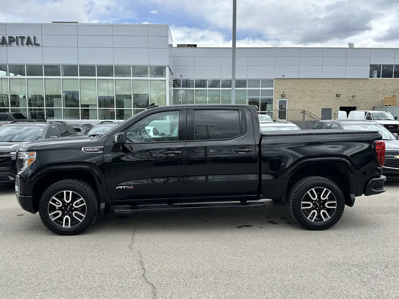 GMC Sierra 1500 photo GMC Sierra 1500