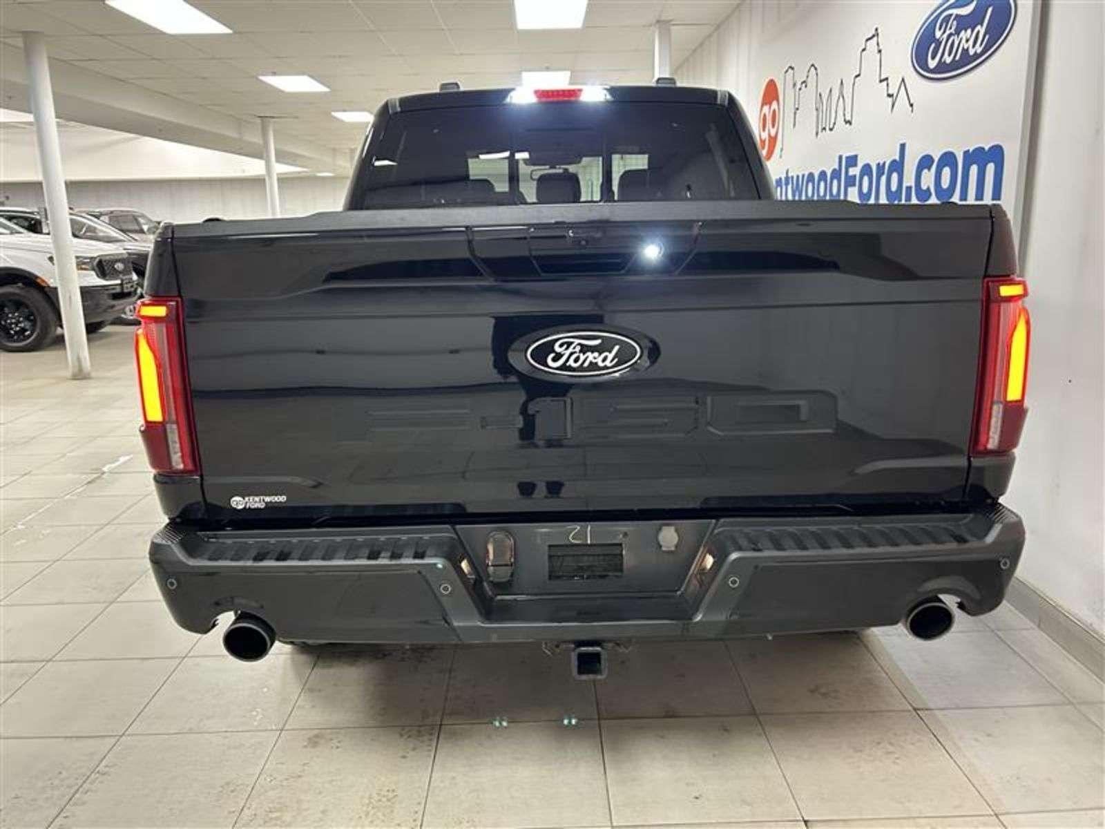 2024 Ford F-150 Lariat| Equipment Group 501A| Lariat Black Appeara — снимка 1
