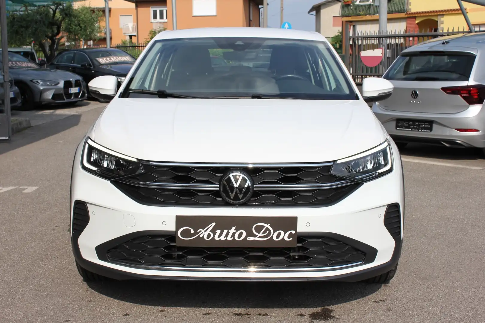 Volkswagen Taigo 1.0 TSI 95 CV LIFE NAVY APPLE CARPLAY CLIMA AUTO B Gris - 2