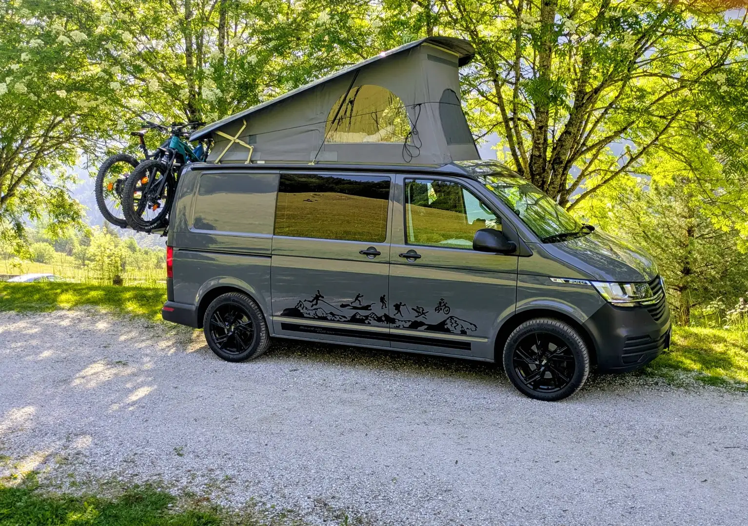 Volkswagen T6.1 Transporter VW T6.1 Campervan Umbau mit Aufstelldach Grau - 1