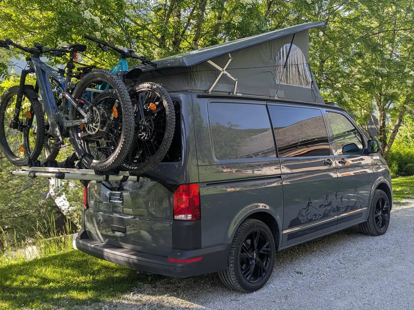 Volkswagen T6.1 Transporter VW T6.1 Campervan Umbau mit Aufstelldach Grau - 2