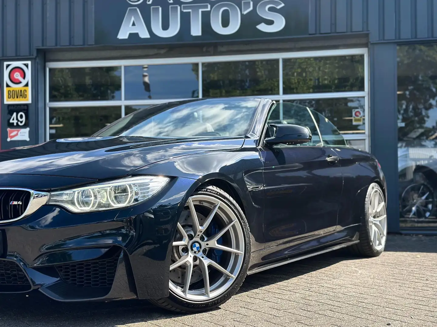BMW M4 4-serie Cabrio / Head Up / Keyless / Ambiance verl Zwart - 2