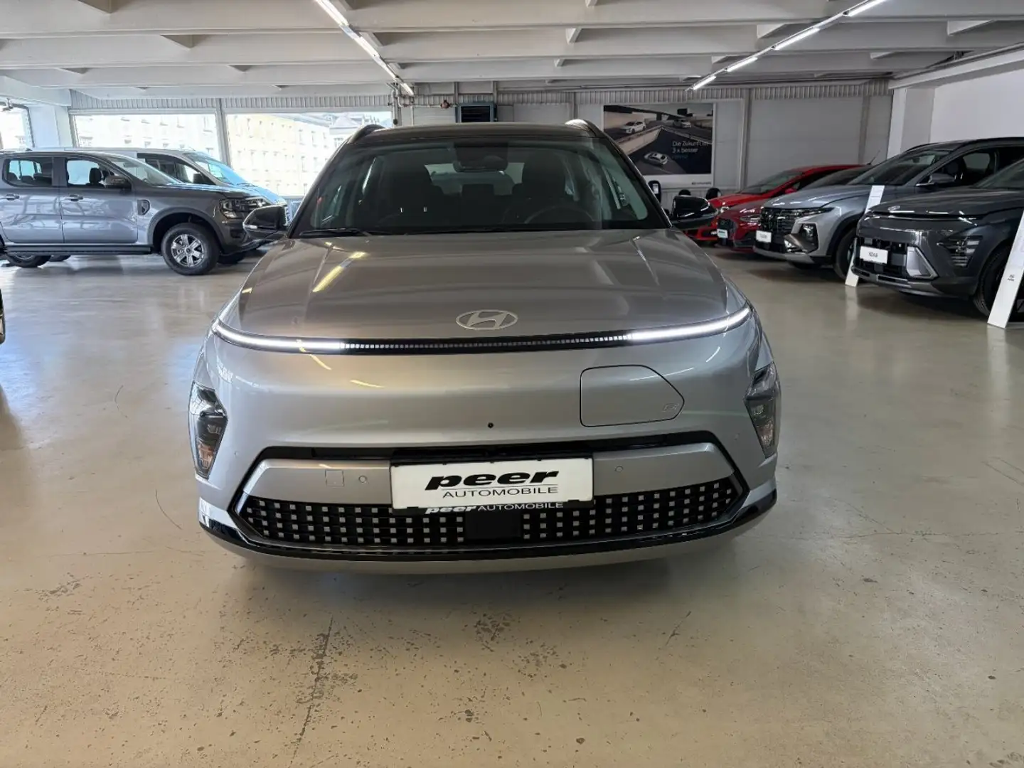 Hyundai KONA KONA EV (SX2) Smart Line 48,6 kWh k6es1-PP1-OO2/O5 Silber - 2