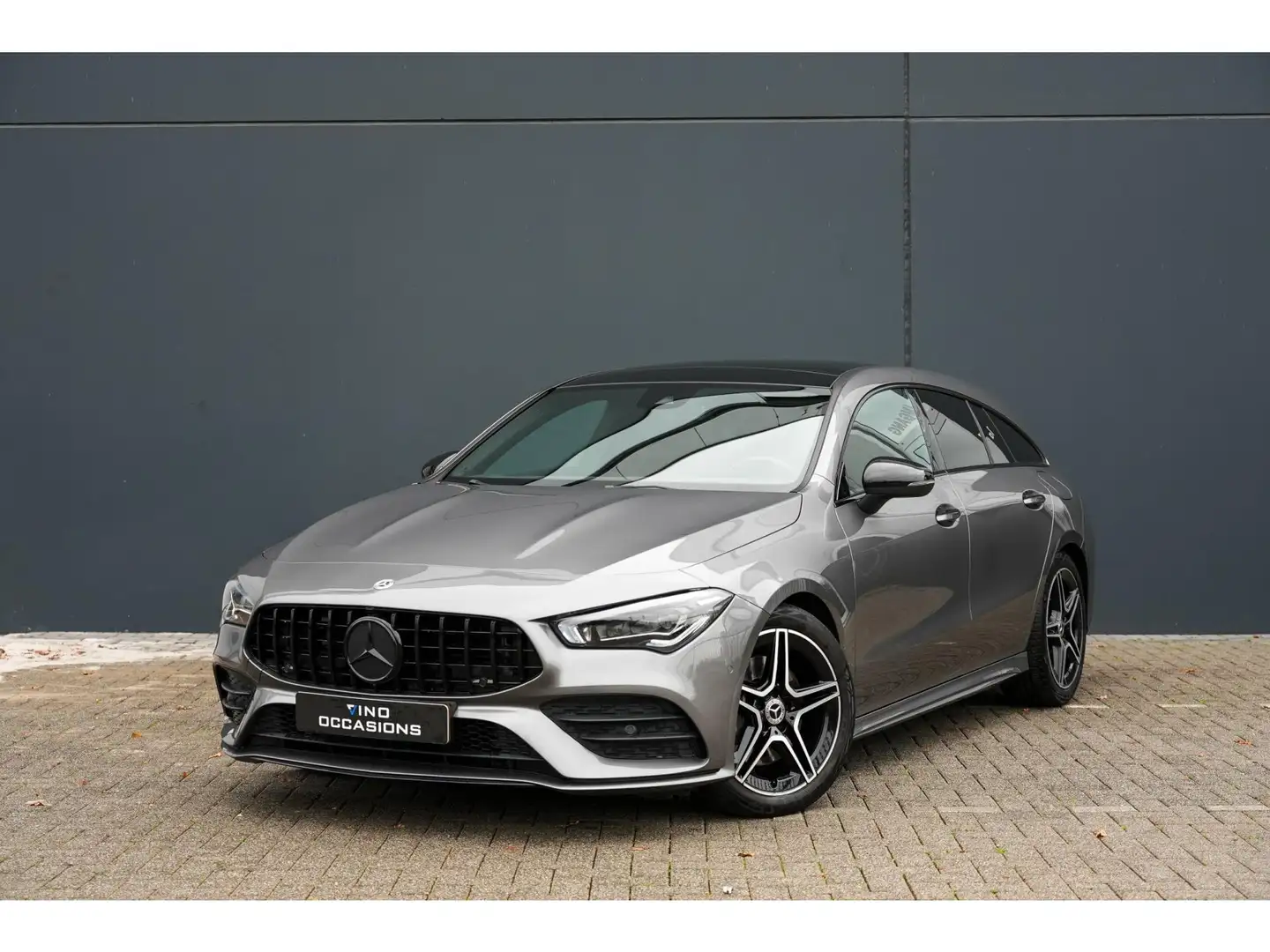 Mercedes-Benz CLA 200 Shooting Brake |AMG-line| PANO | Trekhaak|Sfeerver Gris - 1