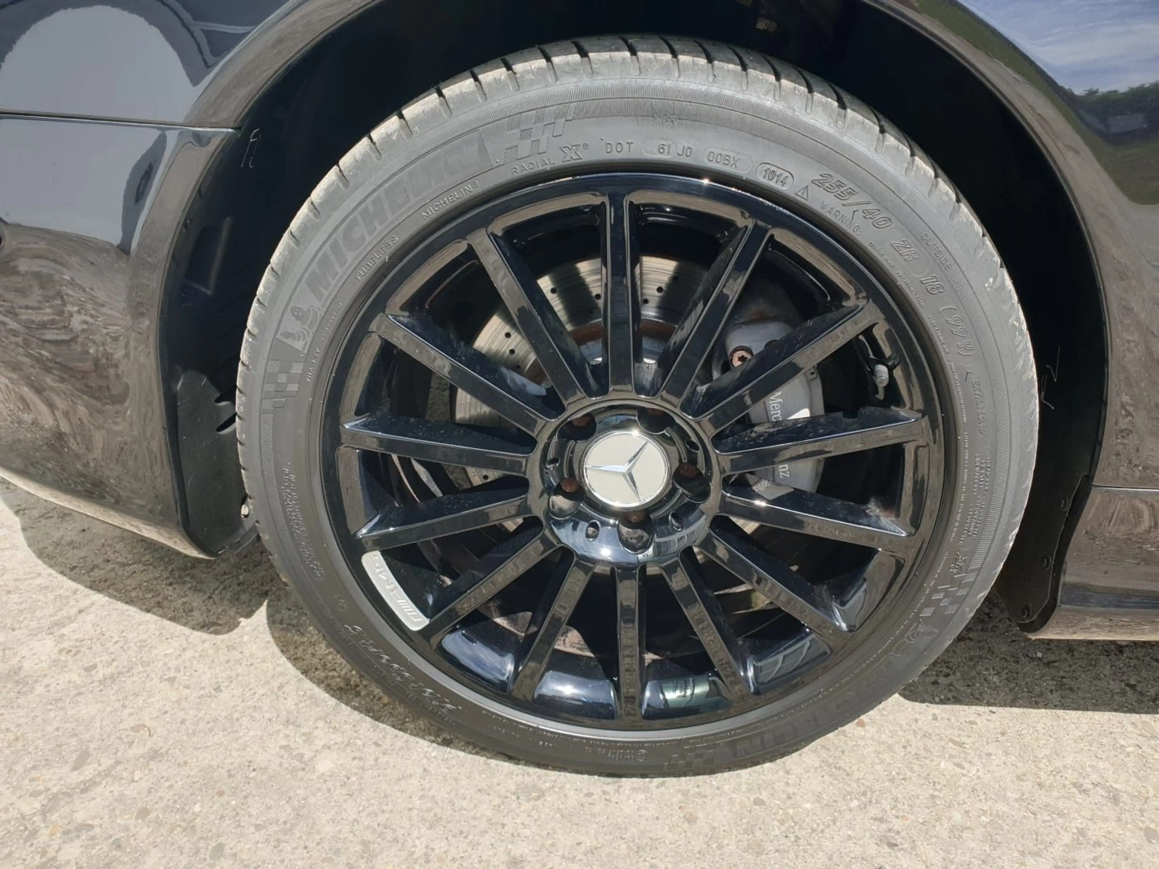 Mercedes-Benz SL 500 — photo 12