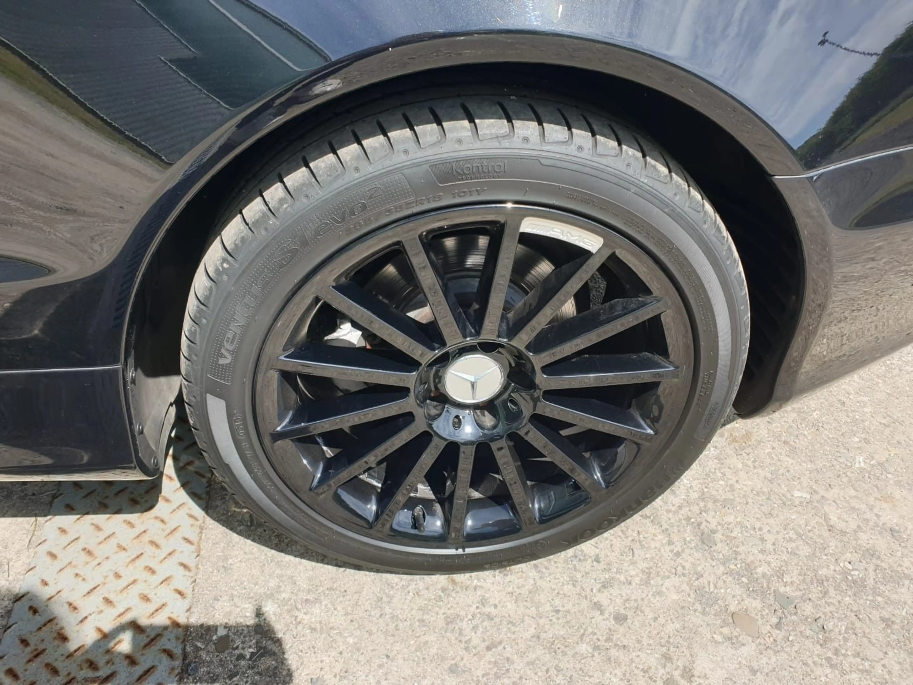 Mercedes-Benz SL 500 — photo 11