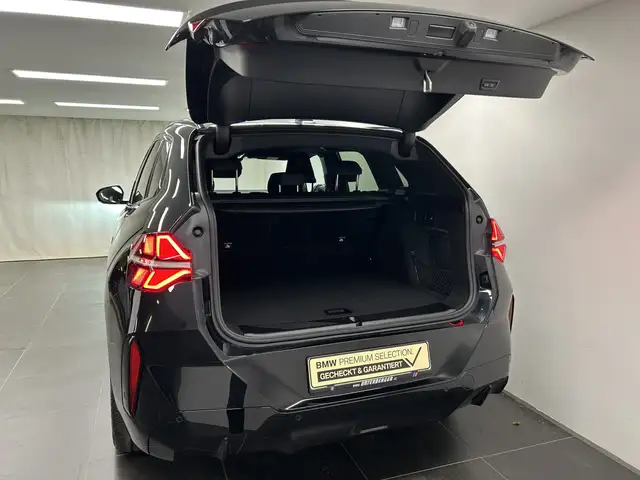BMW X3 view 11