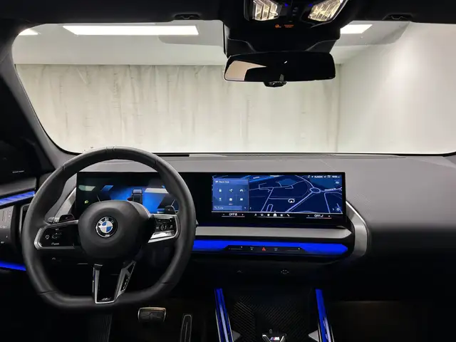 BMW X3 view 5