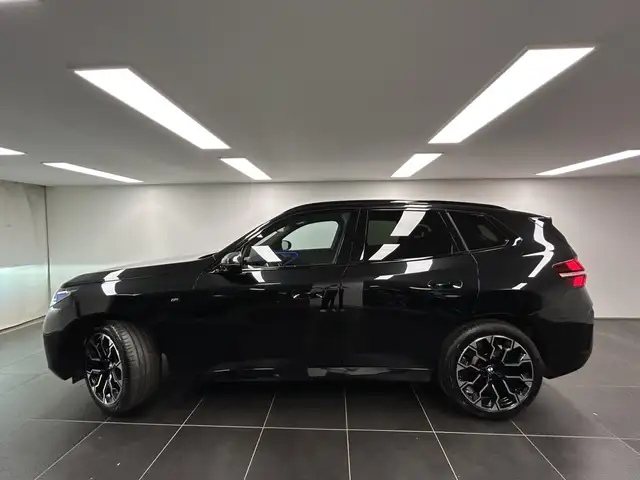 BMW X3 view 2