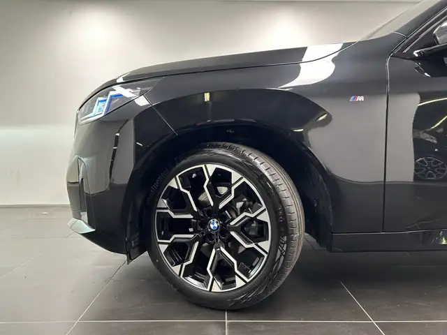 BMW X3 view 9