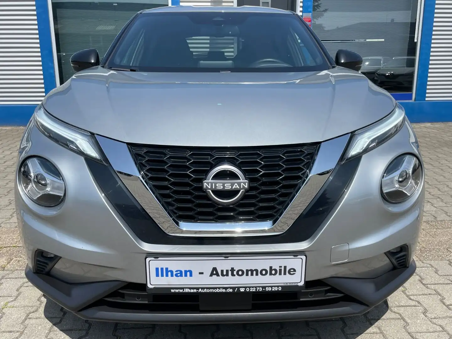 Nissan Juke N-Connecta*LED*NAV*RCAM*PDC*KEYLESS*ACC* Silber - 2