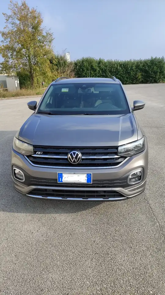 Volkswagen T-Cross 1.0 tsi Style 110cv — photo 1 of 11