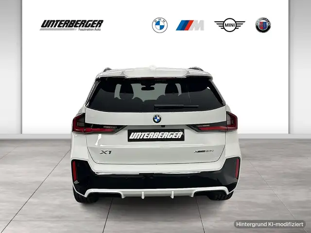 BMW X1 view 5