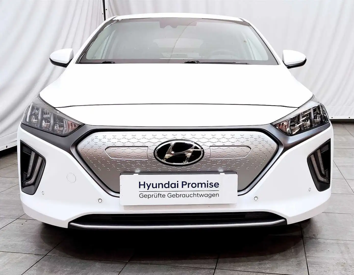 Hyundai IONIQ Elektro Prime-Paket Navi Infinity Leder Blanc - 2