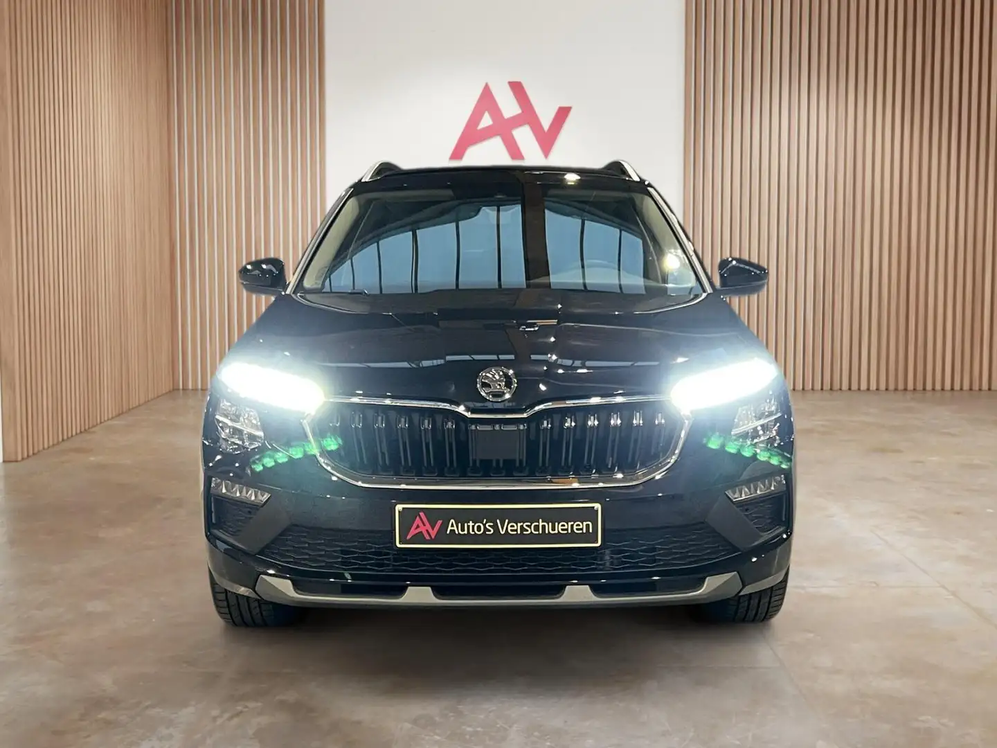 Skoda Kamiq 1.0 TSI Selection DSG ** Zetelverwarming | LED ... Zwart - 2