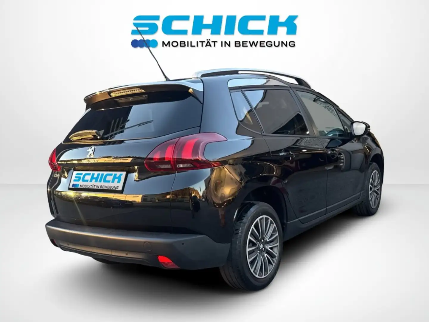 Peugeot 2008 ACT PT 82 Schwarz - 2