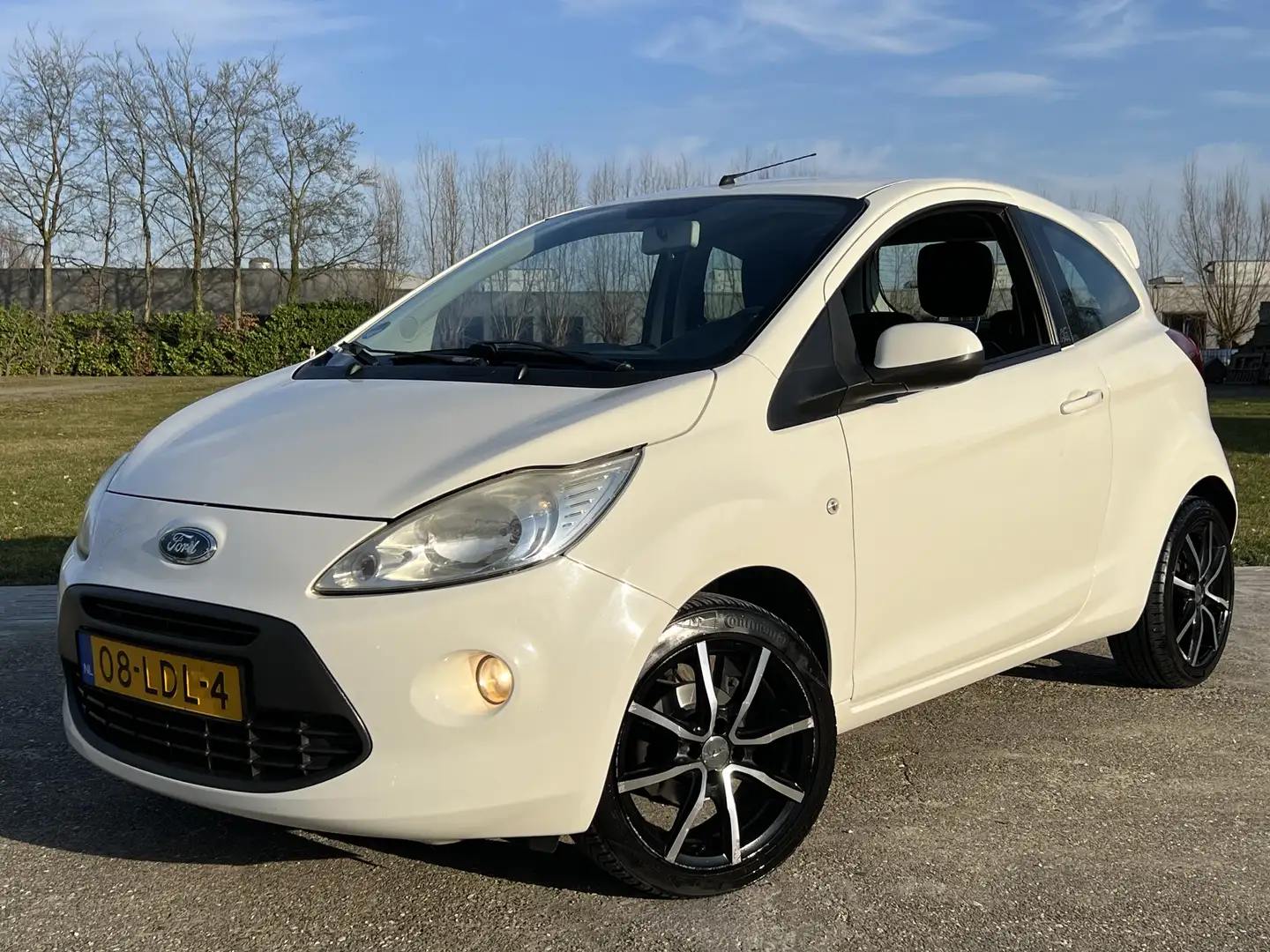 Ford Ka/Ka+ 1.2 Titanium X | Airco | Dakspoiler | 16” LMV Wit - 1