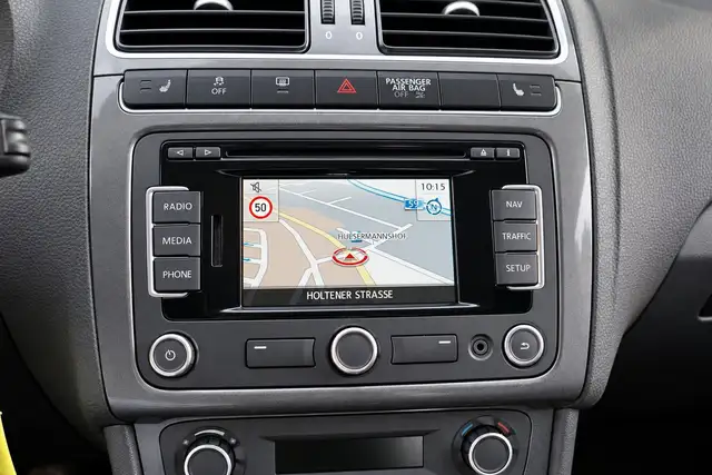 Volkswagen Polo view 12