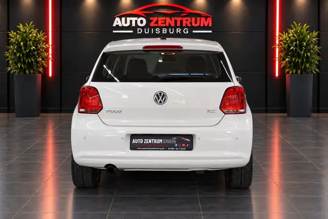 Volkswagen Polo view 8